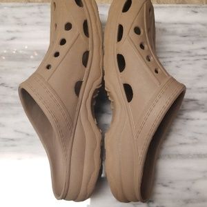 ll bean crocs